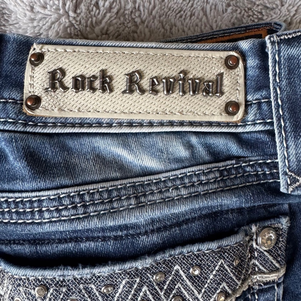 Rock Revival Vivian Skinny Jeans Embellished Rhinestone Cuffed 28 - Picture 3 of 10